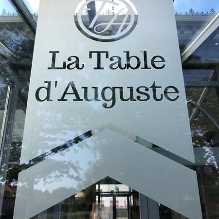 Hotel La Table D'Auguste Dour Exterior foto